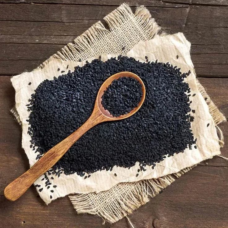 سیاهدانه چیست؟ خواص، تشخیص اصل و روش درست مصرف و نگهداری
