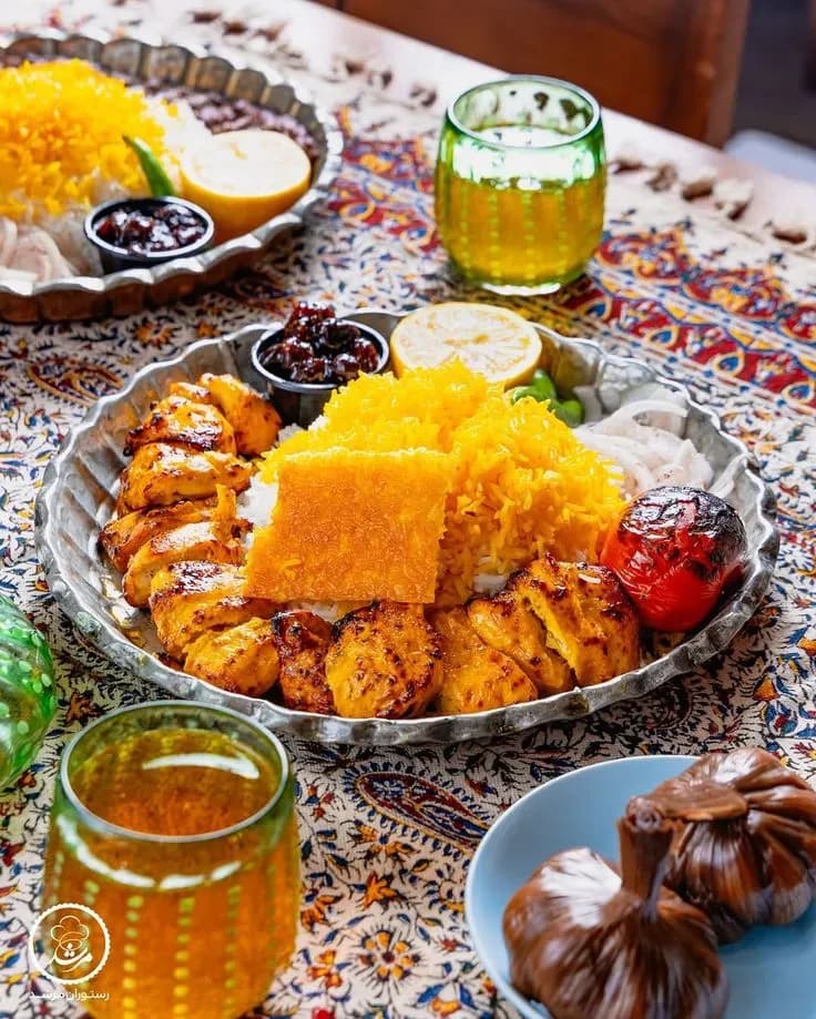 طرز تهیه جوجه کباب زعفرانی؛ راز جوجه‌ای آبدار و خوش‌عطر