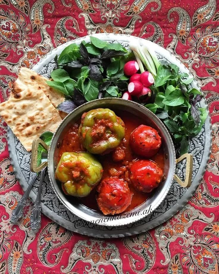دلمه فلفل دلمه‌ای