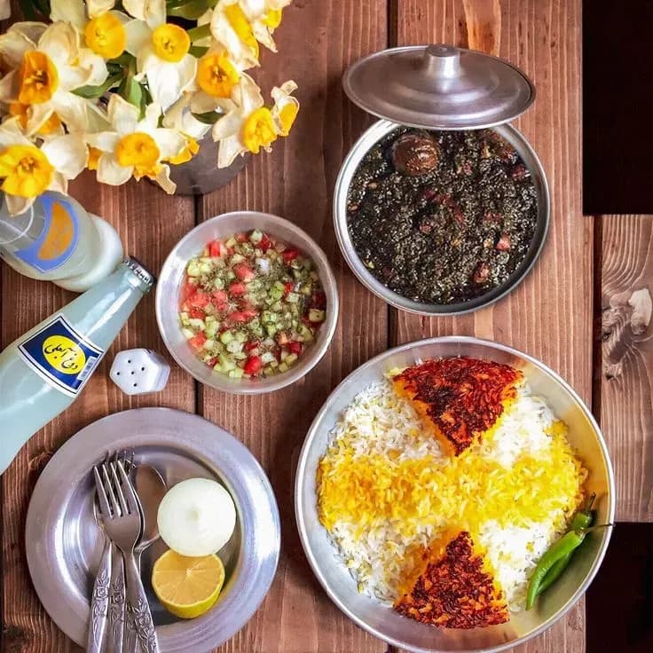 قورمه سبزی اصیل
