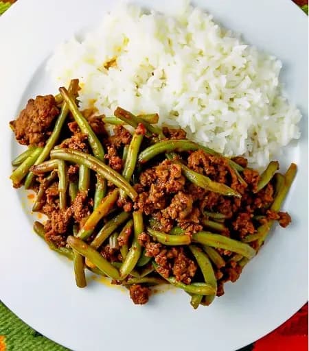 خوراک لوبیا سبز خوشمزه و مجلسی