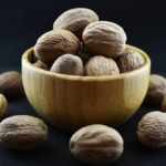 جوز هندی طبیعی