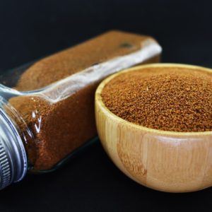 خاکشیر تمیز و بهداشتی در بسته‌بندی زیپ‌دار، مناسب برای تهیه شربت و دمنوش‌های گیاهی