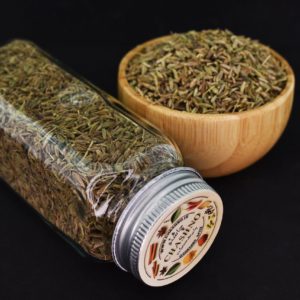 زیره سبز تمیز و بهداشتی در بسته‌بندی زیپ‌دار و شیشه مک کارتی، مناسب برای استفاده در آشپزی و دمنوش‌های گیاهی